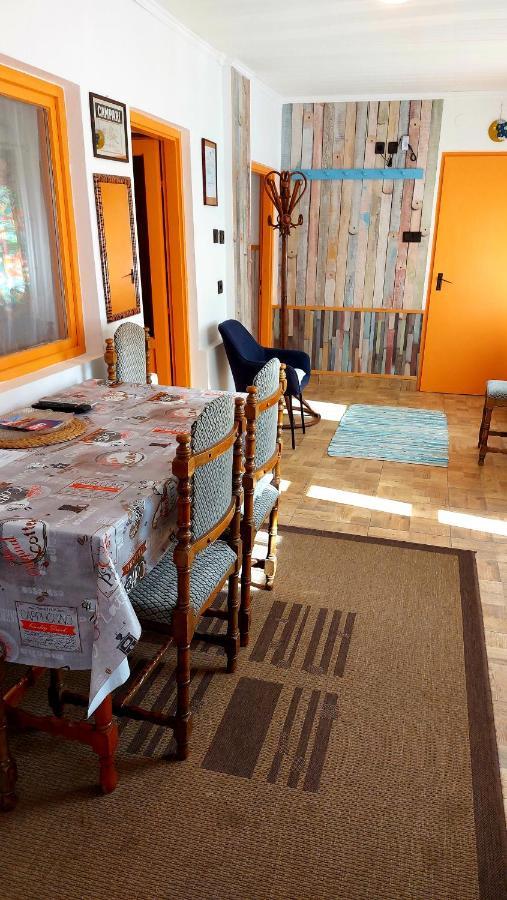 Mandula Apartman Segedyn Zewnętrze zdjęcie