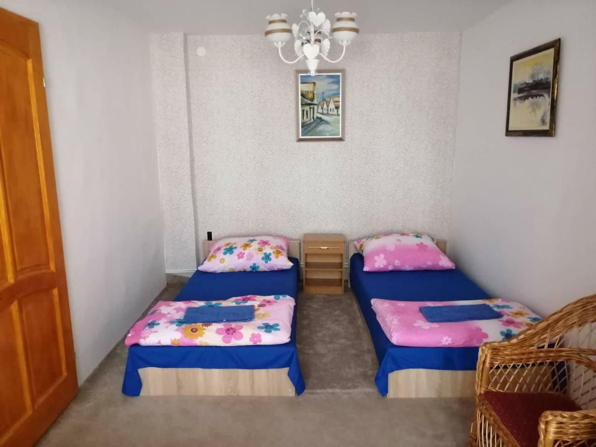 Mandula Apartman Segedyn Zewnętrze zdjęcie